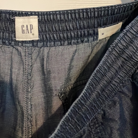 GAP size m light weight joggers - Picture 5 of 5